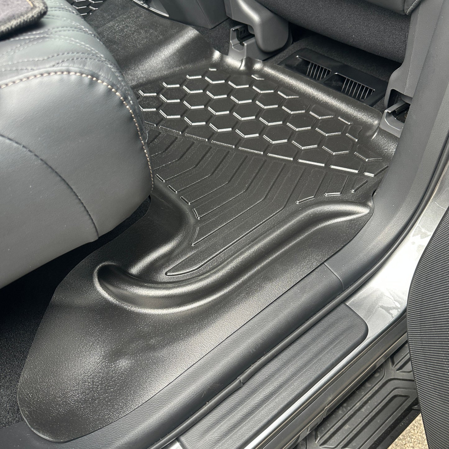 Nissan Y62 Patrol 2013+ | MUDTAMER Floor Mats