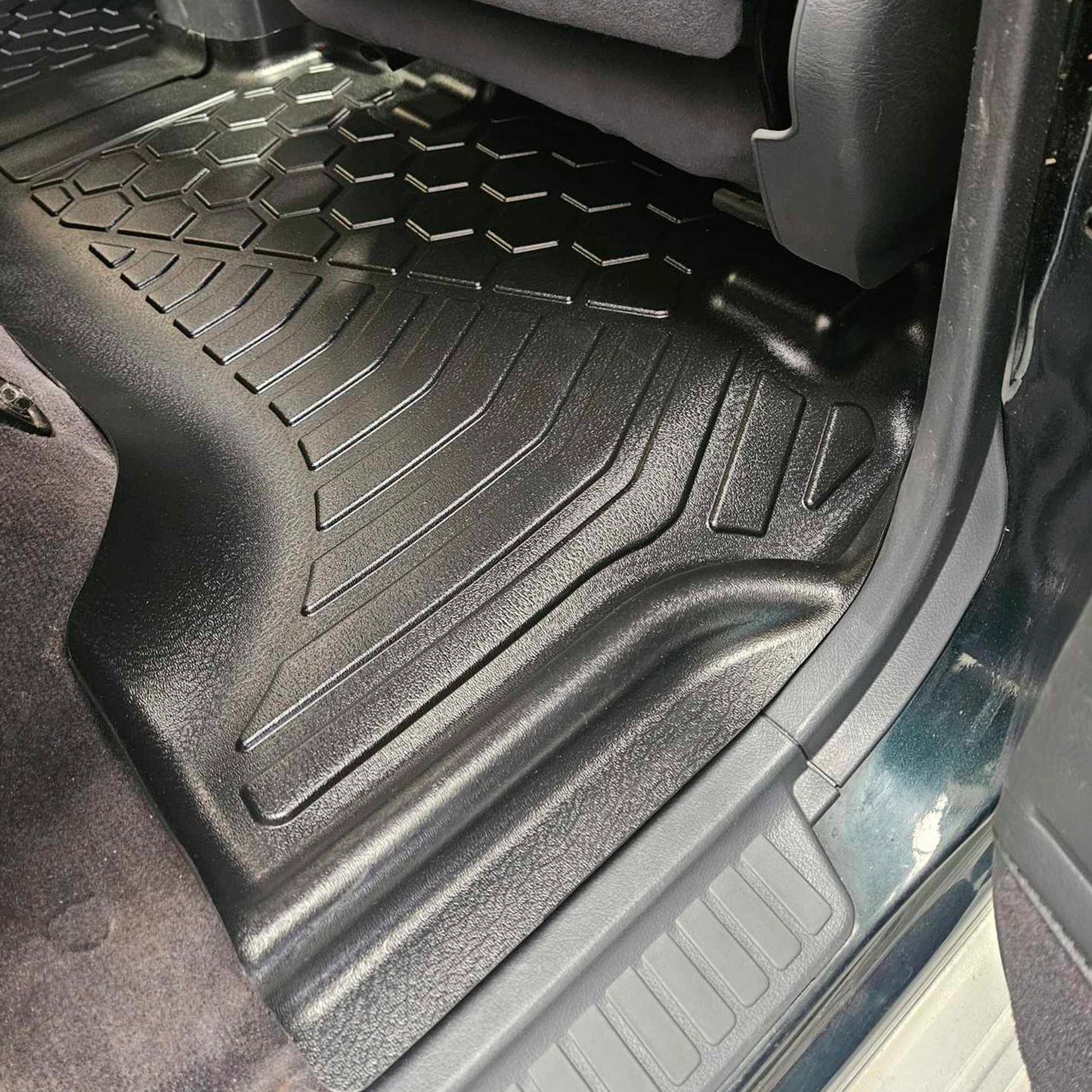 MUDTAMER Floor Mats | Toyota Landcruiser 80 Series 1990-1997