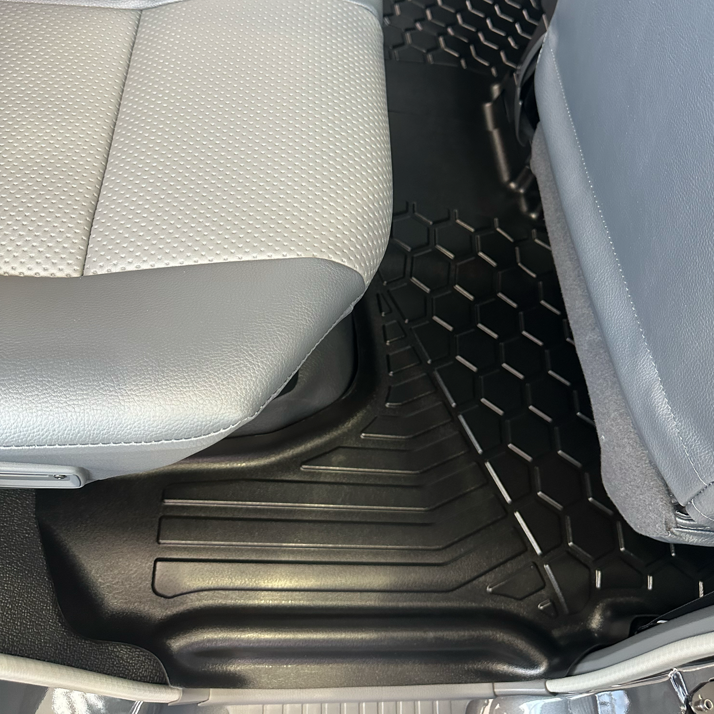 Toyota LandCruiser 79 Series Dual Cab 2024+ Facelift | MUDTAMER Floor Mats